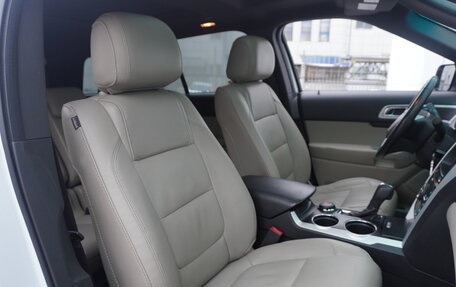 Ford Explorer VI, 2013 год, 1 799 000 рублей, 8 фотография