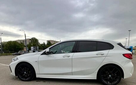 BMW 1 серия, 2020 год, 2 800 000 рублей, 5 фотография