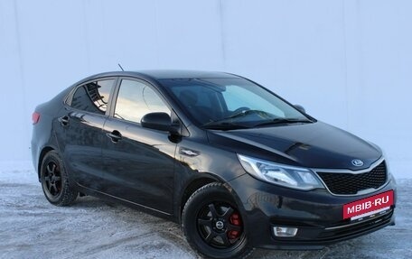 KIA Rio III рестайлинг, 2016 год, 990 000 рублей, 2 фотография