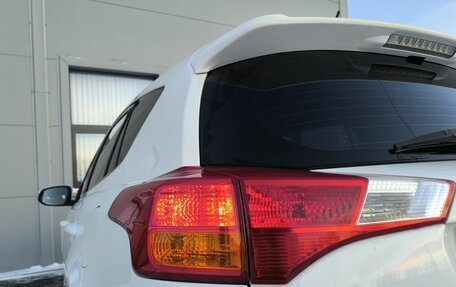 Toyota RAV4, 2014 год, 1 730 000 рублей, 13 фотография