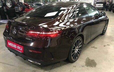 Mercedes-Benz E-Класс, 2018 год, 4 650 000 рублей, 4 фотография