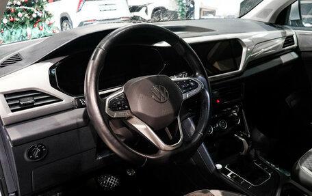 Volkswagen Taos, 2021 год, 2 650 000 рублей, 13 фотография