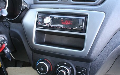 KIA Rio III рестайлинг, 2014 год, 840 000 рублей, 18 фотография