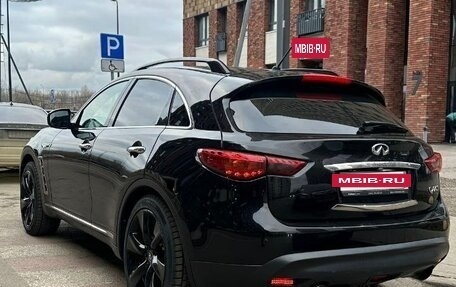 Infiniti QX70, 2014 год, 2 220 000 рублей, 17 фотография