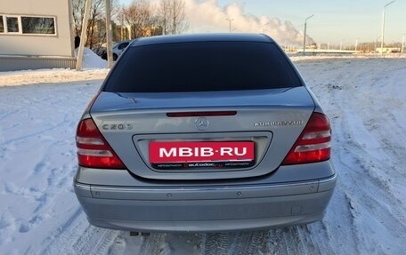 Mercedes-Benz C-Класс, 2006 год, 480 000 рублей, 6 фотография