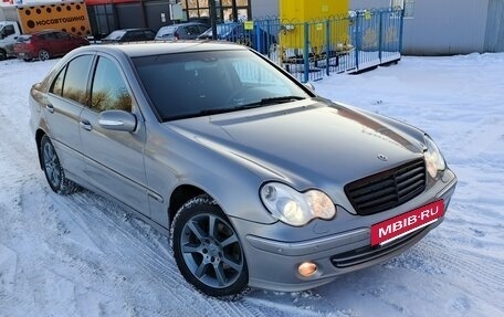 Mercedes-Benz C-Класс, 2006 год, 480 000 рублей, 2 фотография