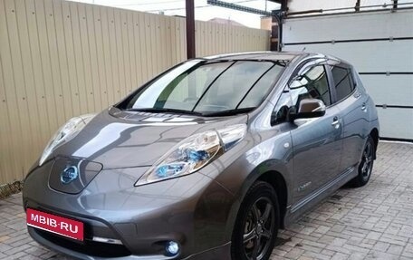 Nissan Leaf I, 2013 год, 820 000 рублей, 1 фотография