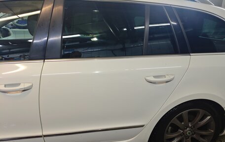 Skoda Superb III рестайлинг, 2013 год, 1 500 000 рублей, 20 фотография