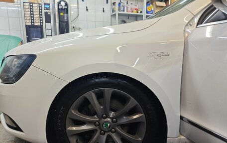 Skoda Superb III рестайлинг, 2013 год, 1 500 000 рублей, 32 фотография