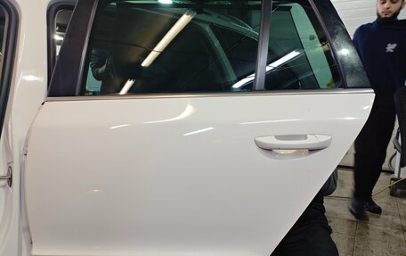 Skoda Superb III рестайлинг, 2013 год, 1 500 000 рублей, 29 фотография