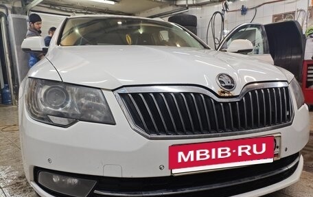 Skoda Superb III рестайлинг, 2013 год, 1 500 000 рублей, 27 фотография