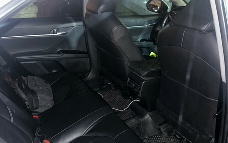 Toyota Camry, 2019 год, 1 405 000 рублей, 8 фотография