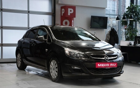 Opel Astra J, 2013 год, 747 000 рублей, 3 фотография