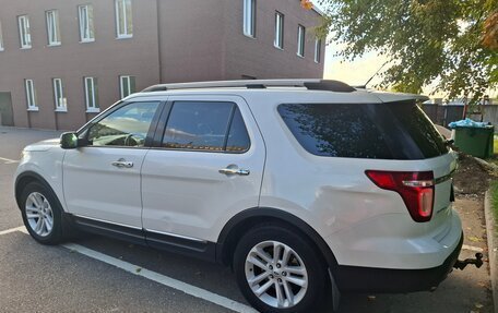 Ford Explorer VI, 2012 год, 1 350 000 рублей, 3 фотография