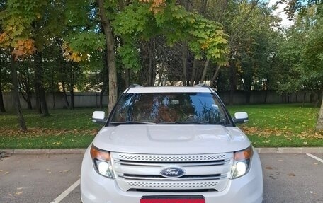 Ford Explorer VI, 2012 год, 1 350 000 рублей, 16 фотография
