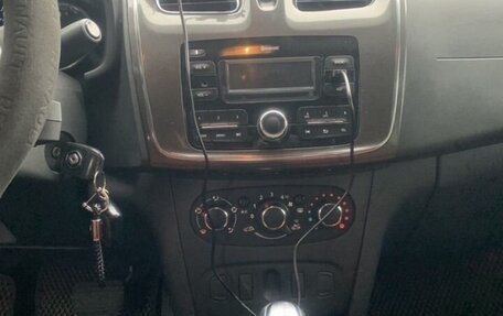 Renault Logan II, 2019 год, 11 фотография