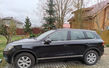 Volkswagen Touareg III, 2012 год, 2 100 000 рублей, 1 фотография