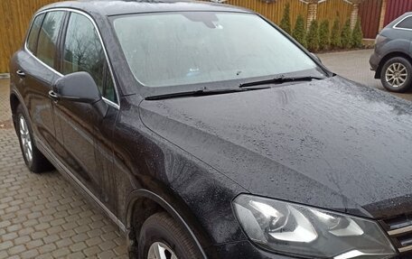 Volkswagen Touareg III, 2012 год, 2 100 000 рублей, 2 фотография