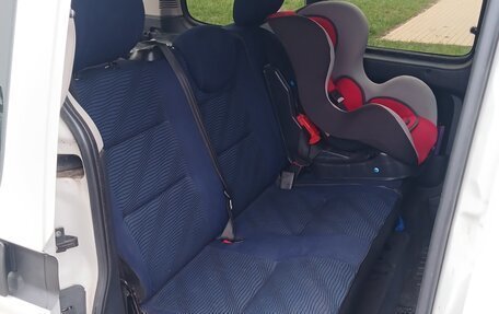 Peugeot Partner II рестайлинг 2, 2011 год, 265 000 рублей, 6 фотография