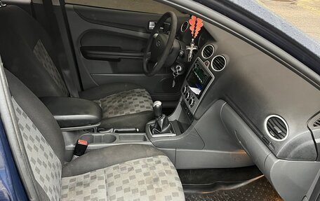 Ford Focus II рестайлинг, 2006 год, 10 фотография