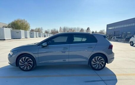 Volkswagen Golf VIII, 2021 год, 1 900 000 рублей, 14 фотография