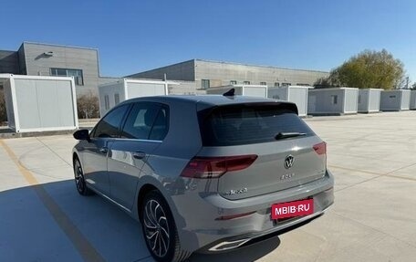 Volkswagen Golf VIII, 2021 год, 1 900 000 рублей, 2 фотография