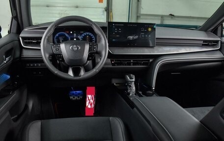 Toyota Camry, 2025 год, 4 825 000 рублей, 6 фотография