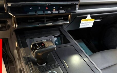 GMC Hummer EV, 2024 год, 18 900 000 рублей, 12 фотография