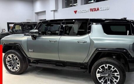 GMC Hummer EV, 2024 год, 18 900 000 рублей, 3 фотография