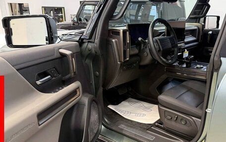 GMC Hummer EV, 2024 год, 18 900 000 рублей, 9 фотография