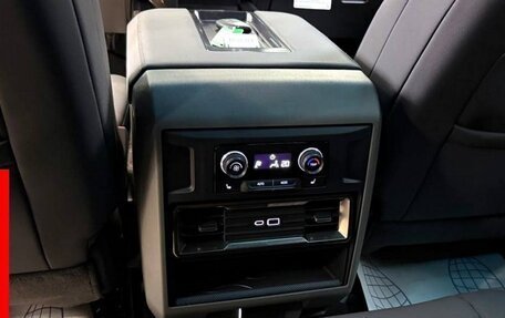 GMC Hummer EV, 2024 год, 18 900 000 рублей, 14 фотография