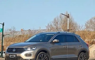 Volkswagen T-Roc I, 2022 год, 1 745 000 рублей, 1 фотография