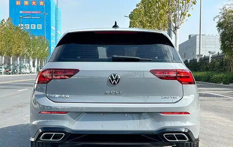 Volkswagen Golf VIII, 2022 год, 1 753 555 рублей, 2 фотография