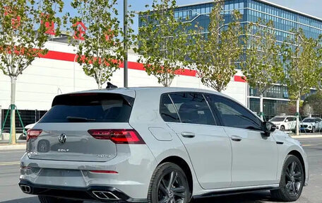 Volkswagen Golf VIII, 2022 год, 1 753 555 рублей, 3 фотография