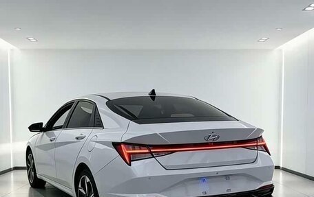 Hyundai Elantra, 2022 год, 1 030 000 рублей, 2 фотография