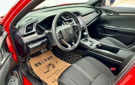 Honda Civic, 2021 год, 1 800 000 рублей, 10 фотография