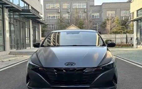 Hyundai Elantra, 2022 год, 1 650 000 рублей, 1 фотография