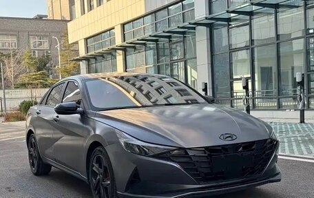 Hyundai Elantra, 2022 год, 1 650 000 рублей, 2 фотография