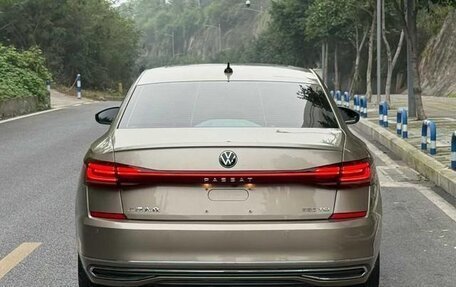 Volkswagen Passat B8 рестайлинг, 2022 год, 1 980 000 рублей, 3 фотография