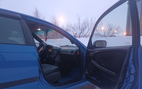 Toyota Avensis III рестайлинг, 1998 год, 320 000 рублей, 24 фотография