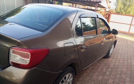 Renault Logan II, 2019 год, 700 000 рублей, 8 фотография