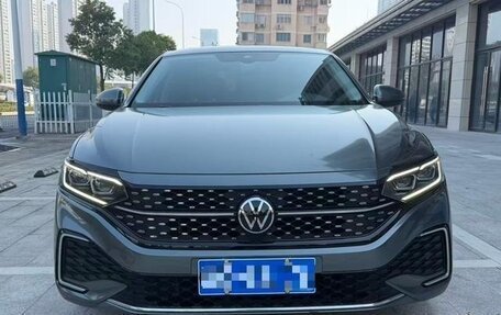 Volkswagen Passat B8 рестайлинг, 2021 год, 2 000 000 рублей, 2 фотография