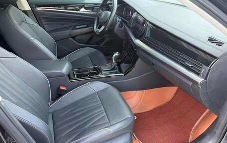 Volkswagen Passat B8 рестайлинг, 2021 год, 2 000 000 рублей, 10 фотография