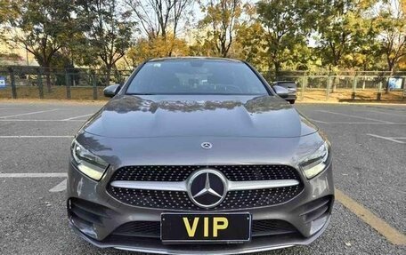 Mercedes-Benz A-Класс, 2021 год, 1 890 000 рублей, 1 фотография