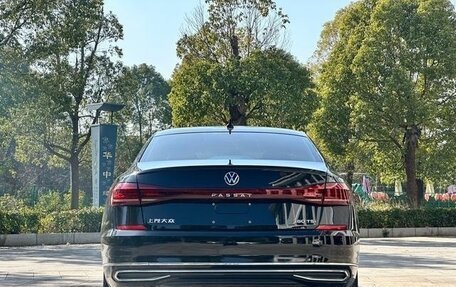 Volkswagen Passat B8 рестайлинг, 2021 год, 2 000 000 рублей, 4 фотография