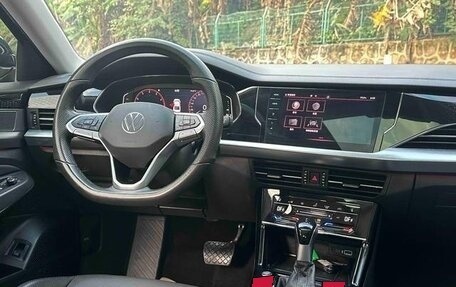 Volkswagen Passat B8 рестайлинг, 2021 год, 2 000 000 рублей, 8 фотография