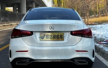 Mercedes-Benz A-Класс, 2021 год, 1 840 000 рублей, 3 фотография