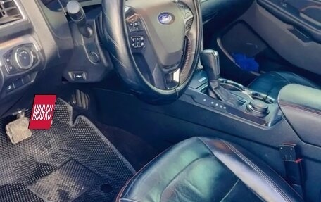 Ford Explorer VI, 2015 год, 2 700 000 рублей, 2 фотография