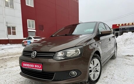 Volkswagen Polo VI (EU Market), 2014 год, 960 000 рублей, 1 фотография