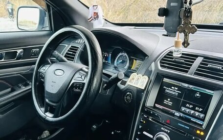 Ford Explorer VI, 2015 год, 2 700 000 рублей, 7 фотография